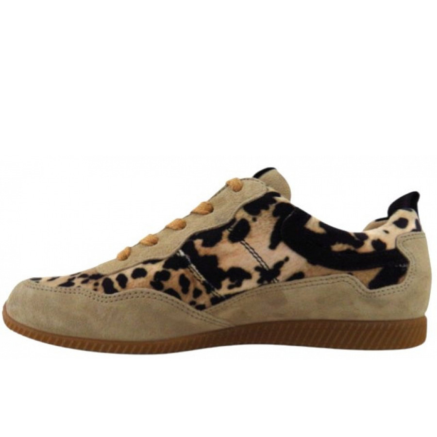 Paul Green Damen Leo Almond Sand Sportlicher Schnürer In Beige